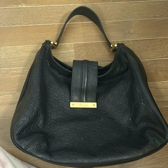 Authentic Gucci shoulder monogram hobo bag in black . - Picture 2 of 4